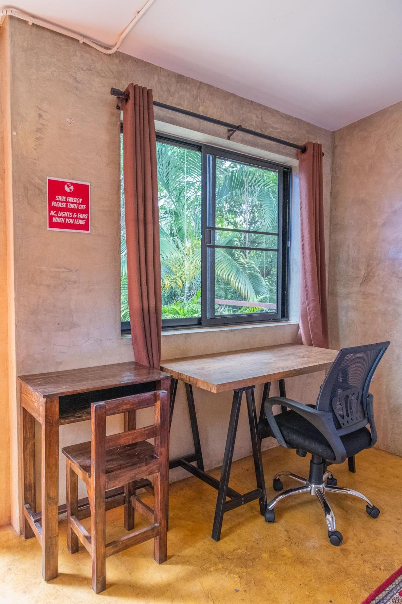 Happy House Backpackers Ostello Pai Esterno foto