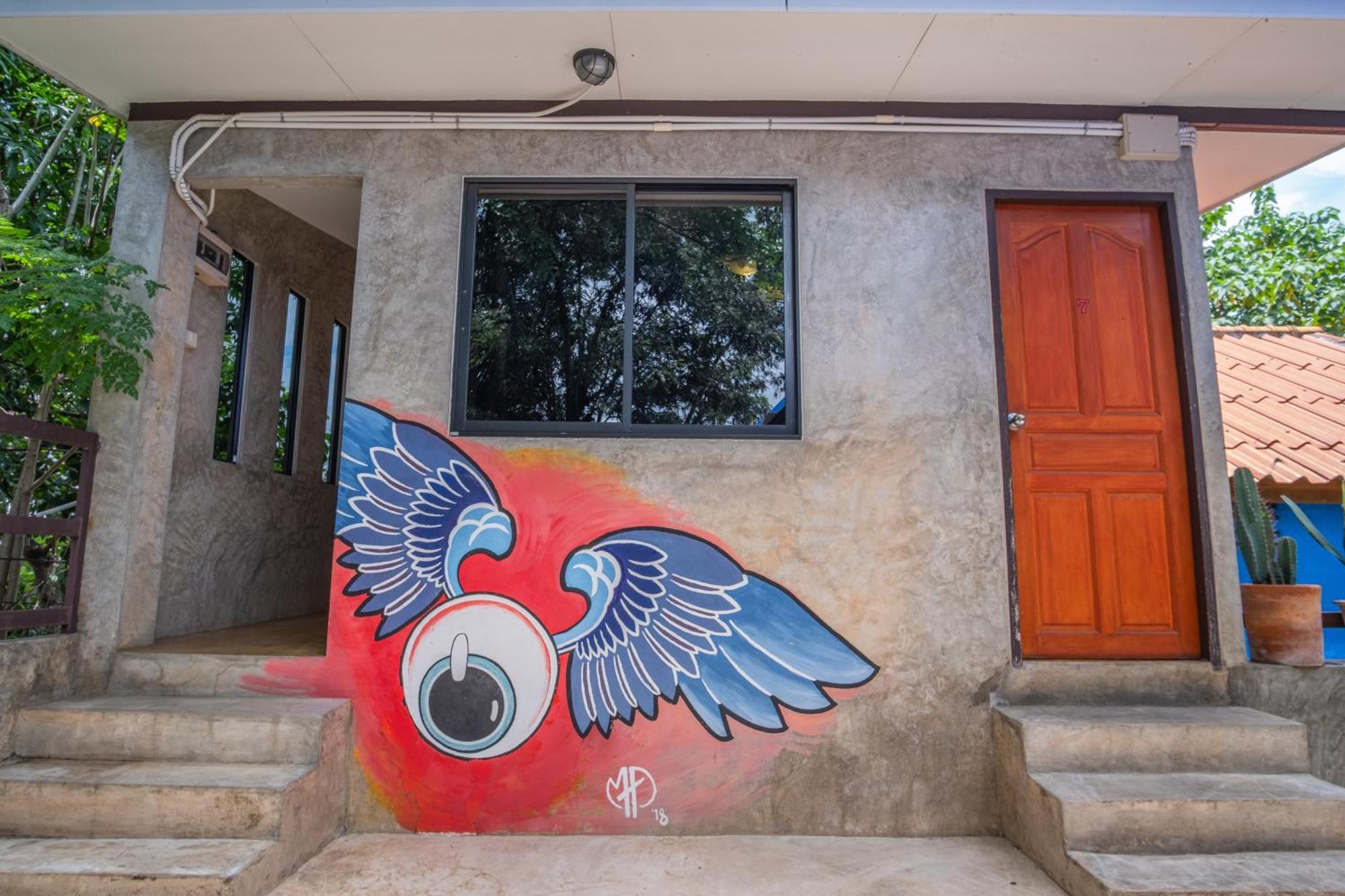 Happy House Backpackers Ostello Pai Esterno foto