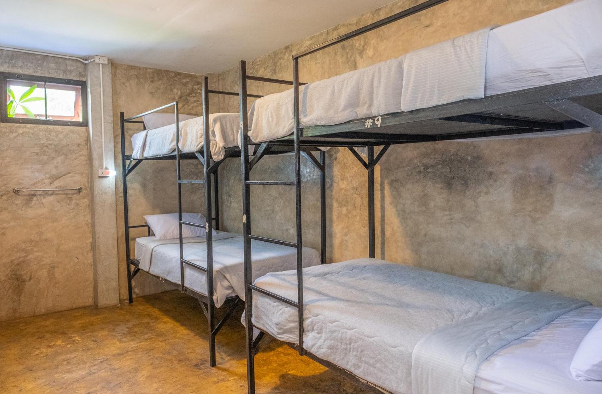 Happy House Backpackers Ostello Pai Esterno foto