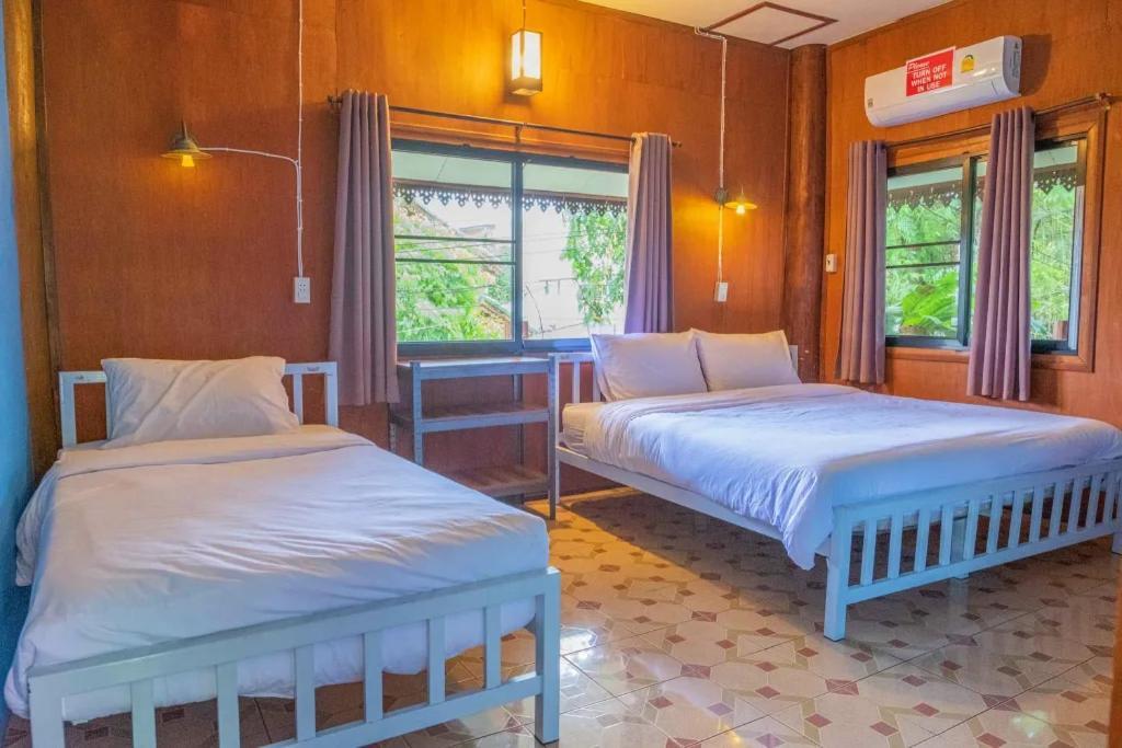 Happy House Backpackers Ostello Pai Esterno foto