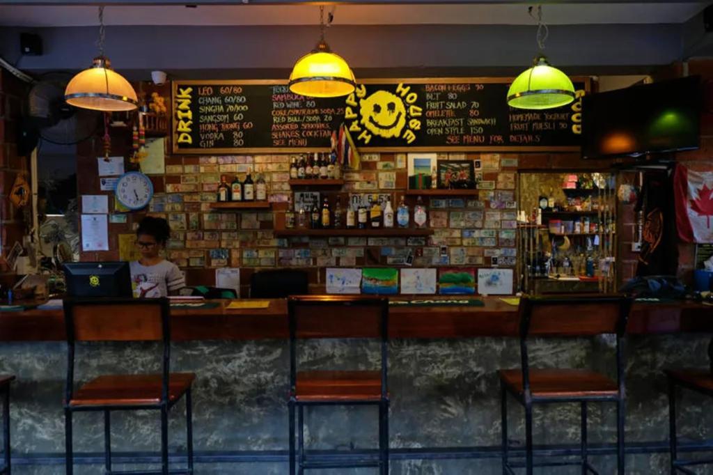 Happy House Backpackers Ostello Pai Esterno foto